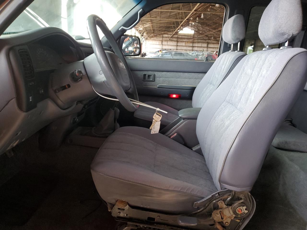 2000 Toyota Tacoma Xtracab VIN: 4TAWN72N9YZ676737 Lot: 86499615