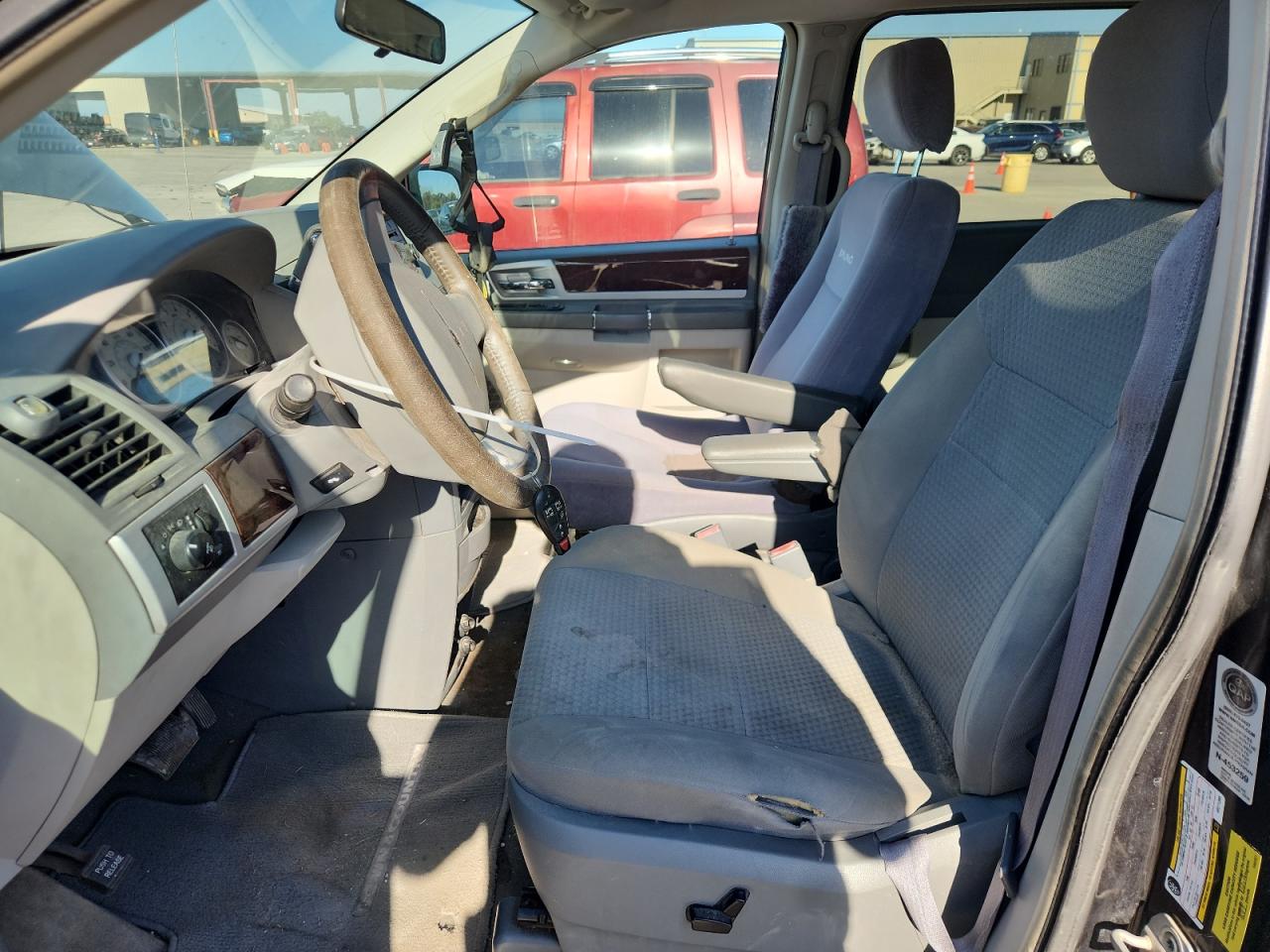 2010 Chrysler Town & Country Touring VIN: 2A4RR5D10AR271395 Lot: 87263425