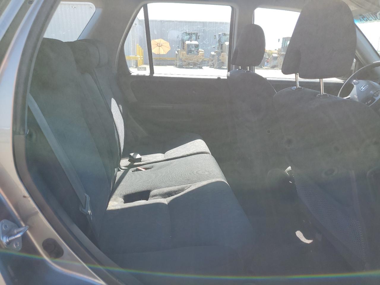 2005 Honda Cr-V Lx VIN: JHLRD68505C016173 Lot: 85528095