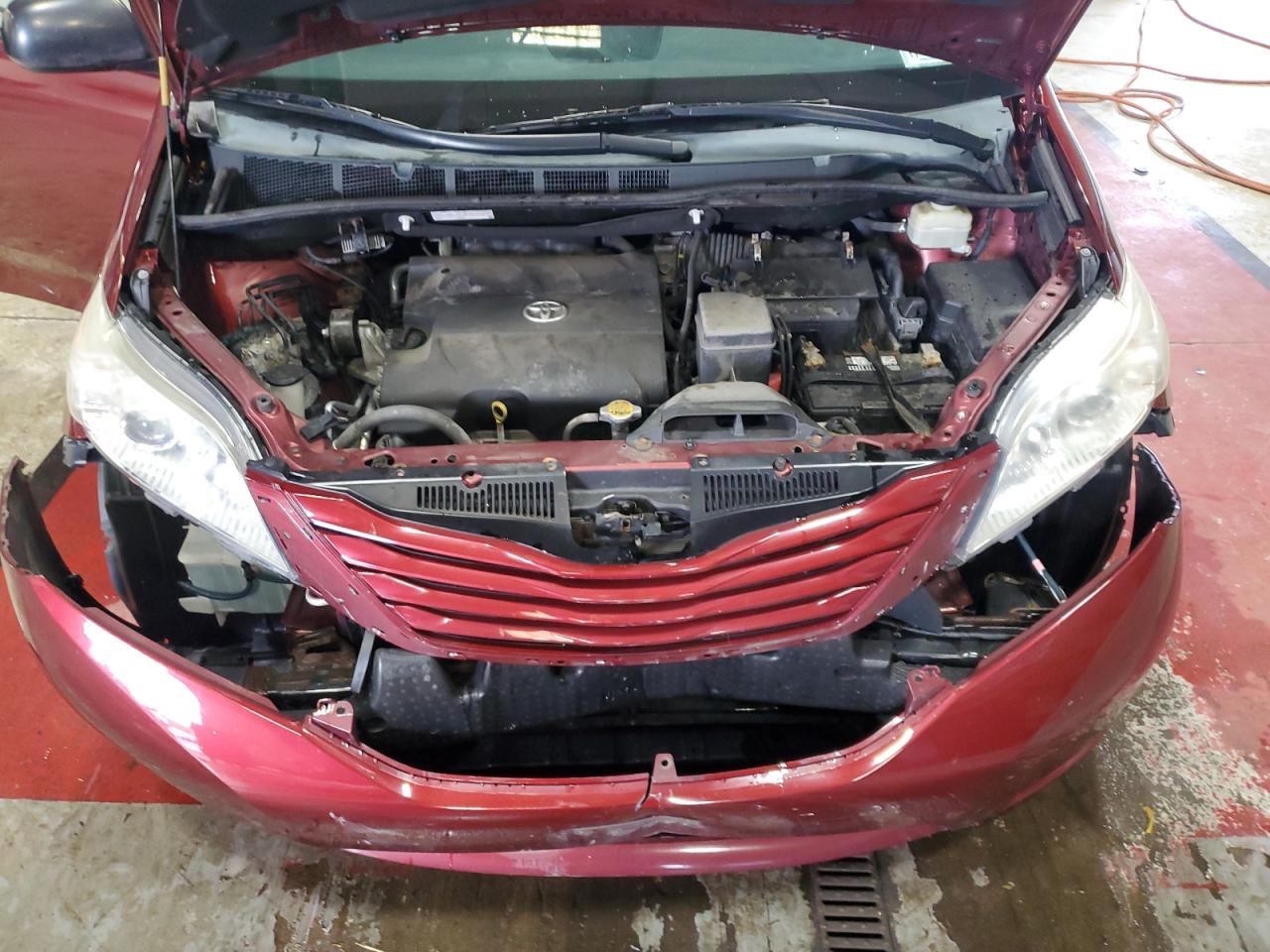 2015 Toyota Sienna Le VIN: 5TDKK3DC6FS560930 Lot: 86257925