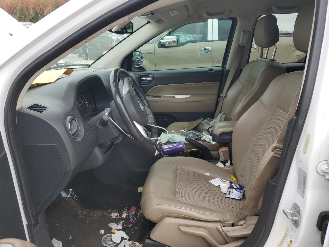 2015 Jeep Compass Latitude VIN: 1C4NJDEB1FD130715 Lot: 90594095