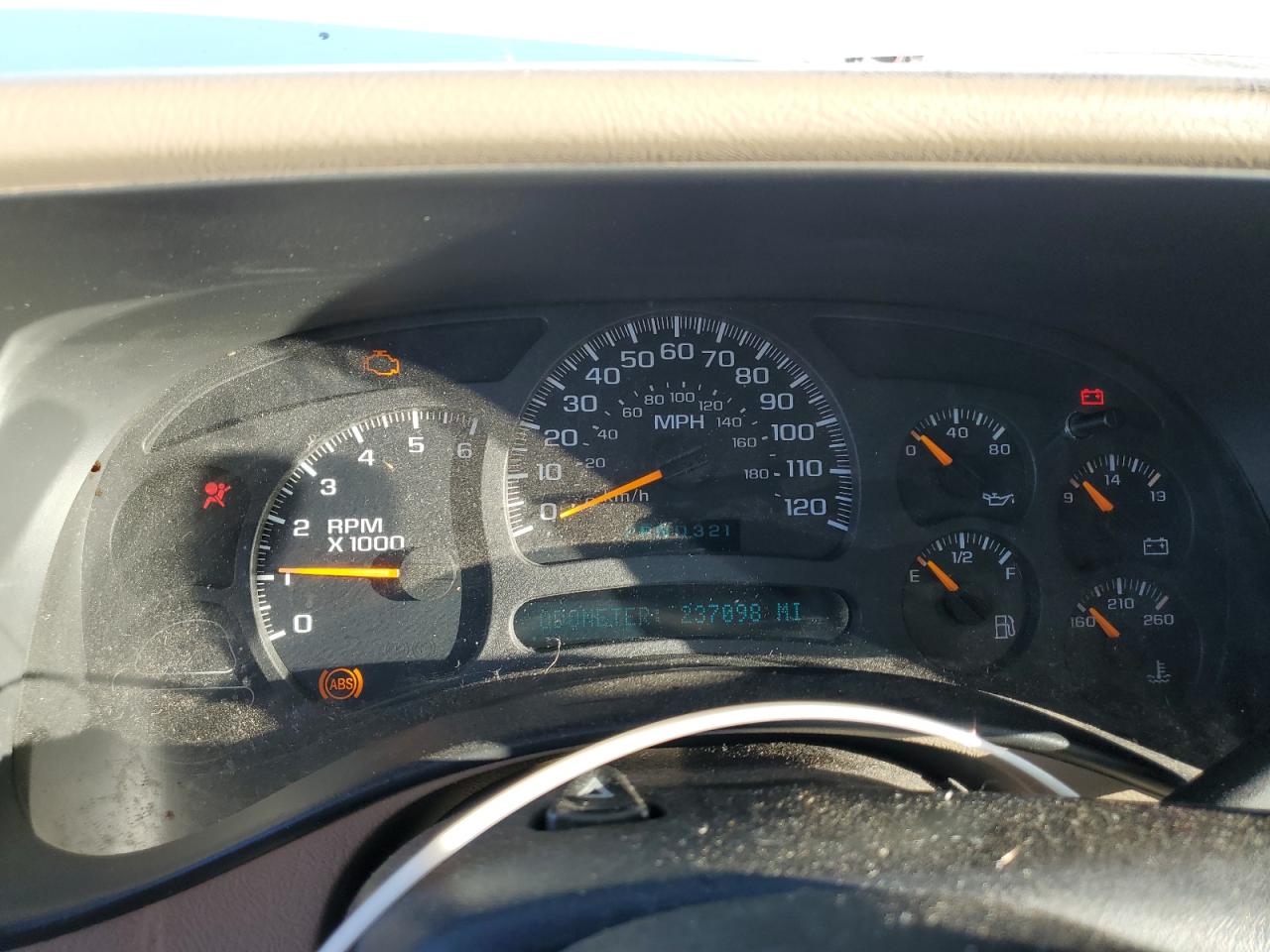 2003 Chevrolet Tahoe K1500 VIN: 1GNEK13Z13R313761 Lot: 84984965