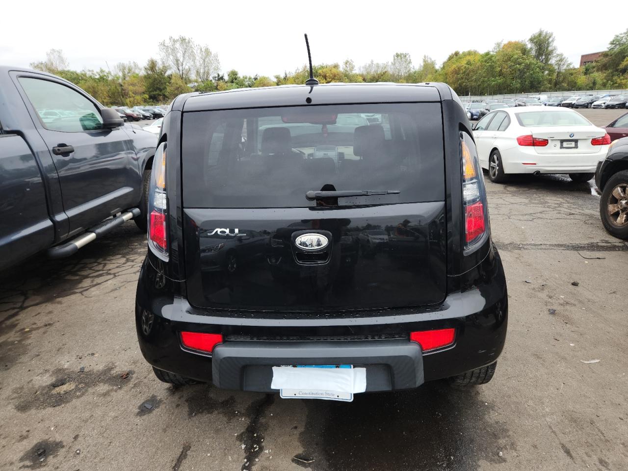2010 Kia Soul + VIN: KNDJT2A22A7136839 Lot: 86473555