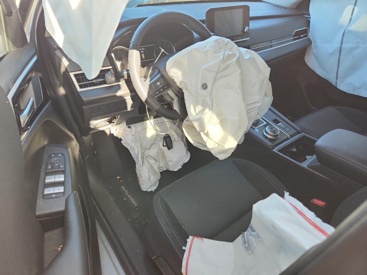 2024 Mitsubishi Outlander VIN: JA4J4UA89RZ026748 Lot: 82563925