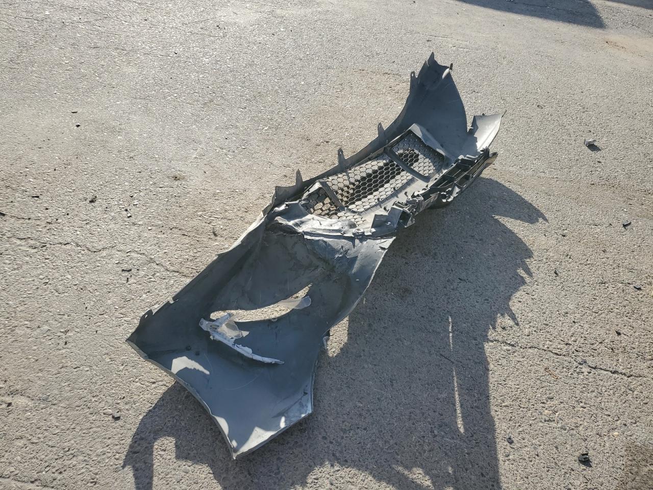 2016 Toyota Camry Le VIN: 4T1BF1FK9GU260319 Lot: 83999155