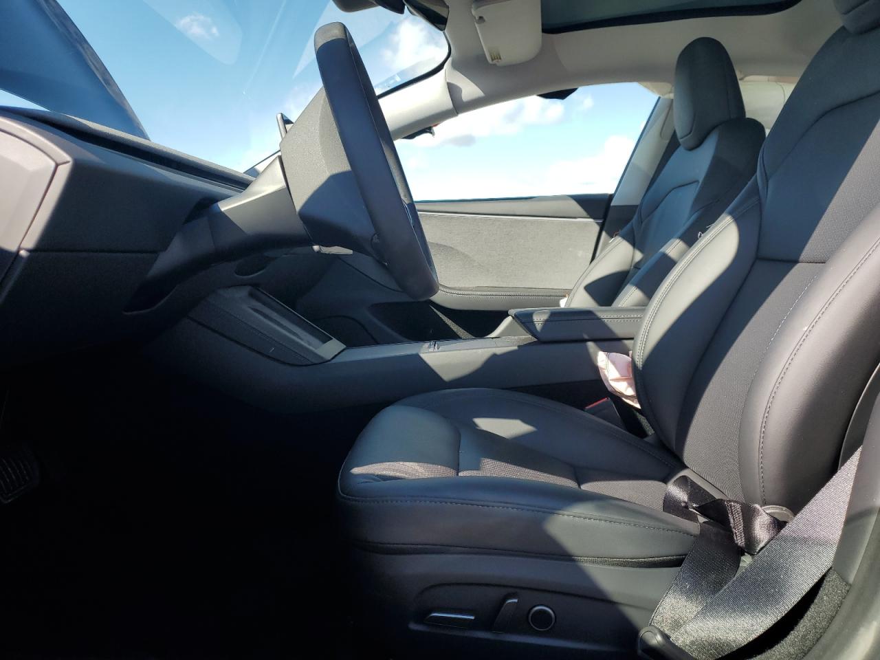 2025 Tesla Model 3 VIN: 5YJ3E1EA7SF010342 Lot: 90868325