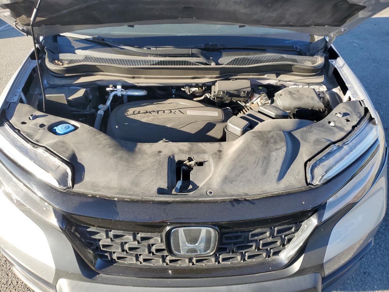 2020 Honda Passport Touring VIN: 5FNYF7H98LB004347 Lot: 90697445