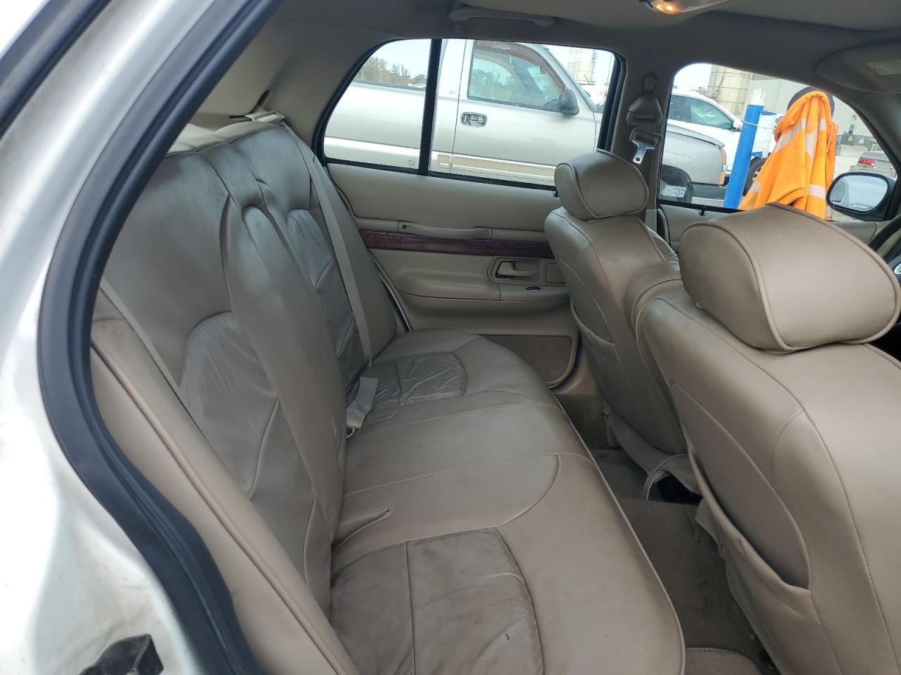 2001 Mercury Grand Marquis Ls VIN: 2MEFM75W01X705256 Lot: 89907225