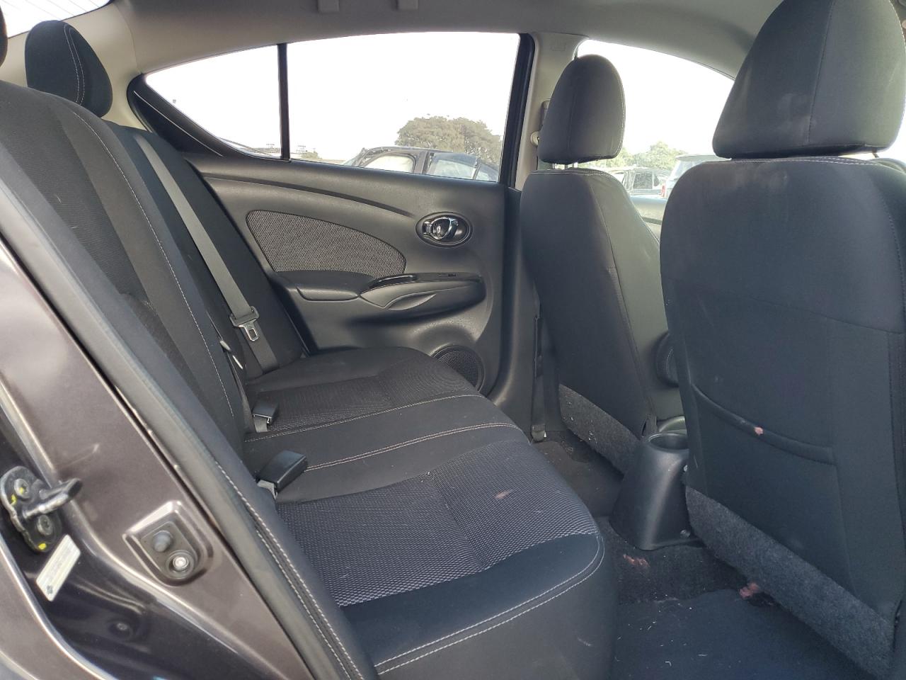 2015 Nissan Versa S VIN: 3N1CN7AP4FL860808 Lot: 82446665