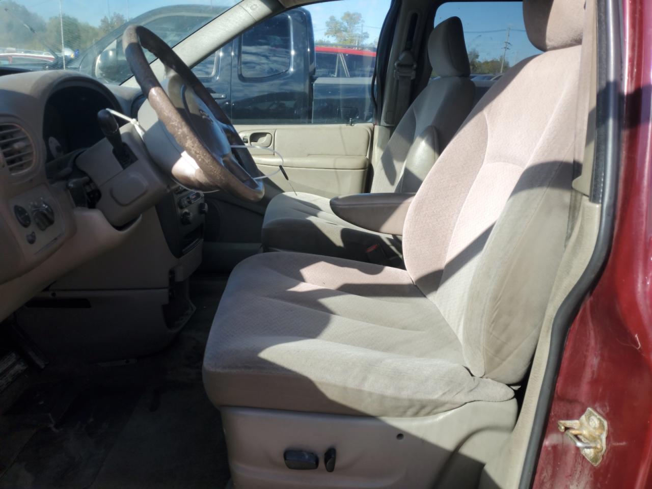 2003 Dodge Caravan Sport VIN: 1D4GP45313B198247 Lot: 89493135