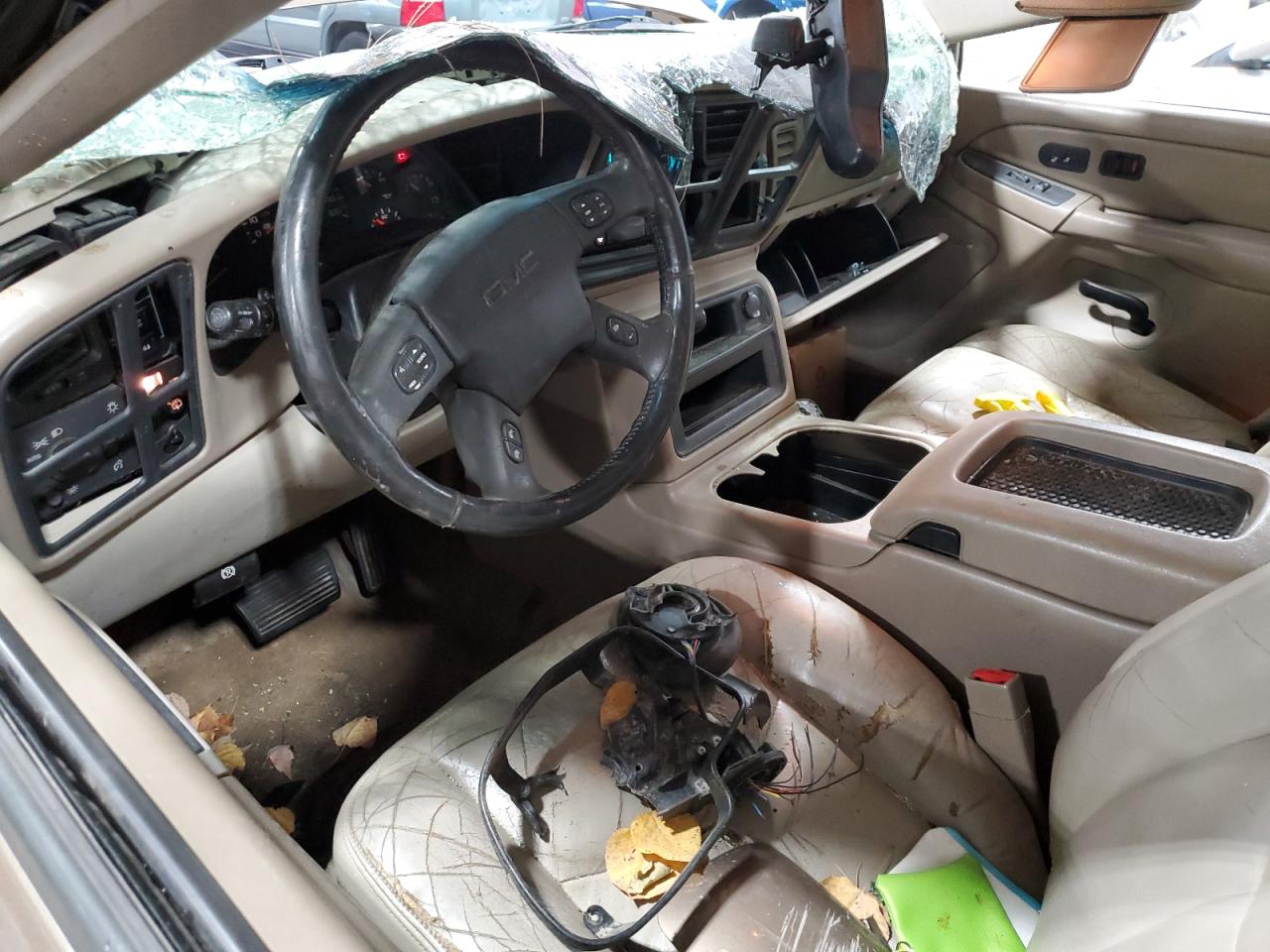 2004 GMC Yukon VIN: 1GKEK13Z24J305570 Lot: 90025935