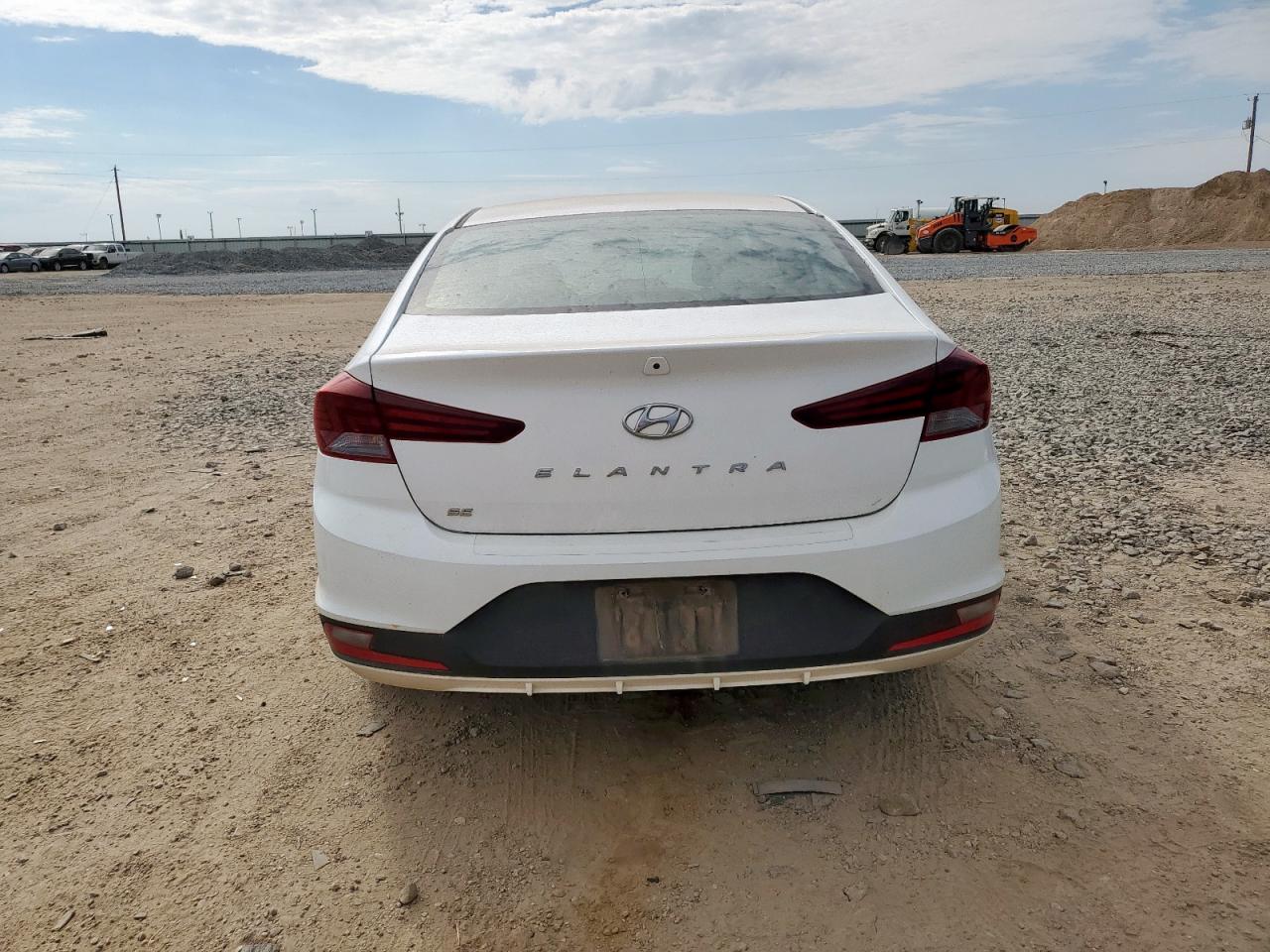 2019 Hyundai Elantra Se VIN: 5NPD74LFXKH482048 Lot: 81997085