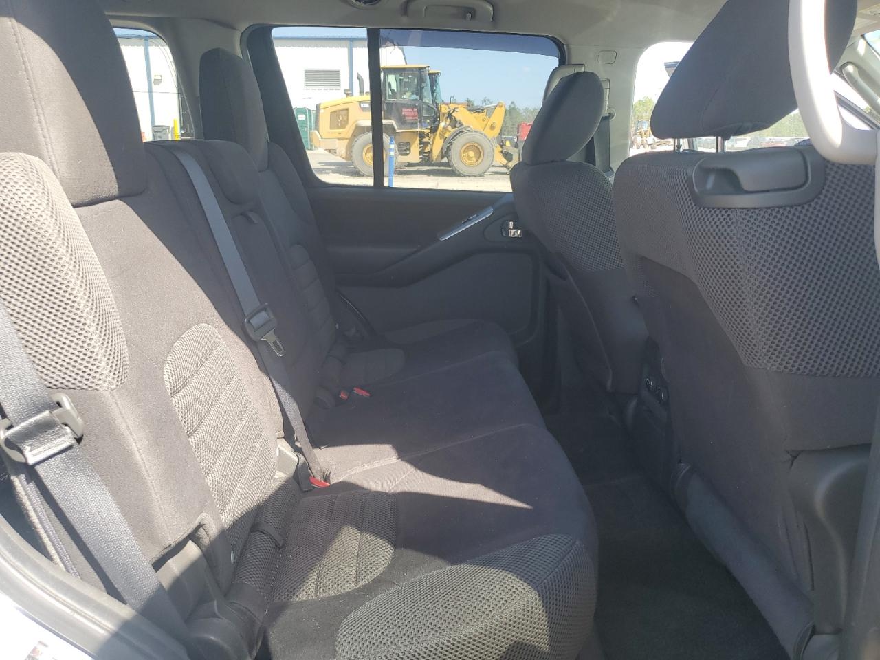 2012 Nissan Pathfinder S VIN: 5N1AR1NB8CC637498 Lot: 85159735