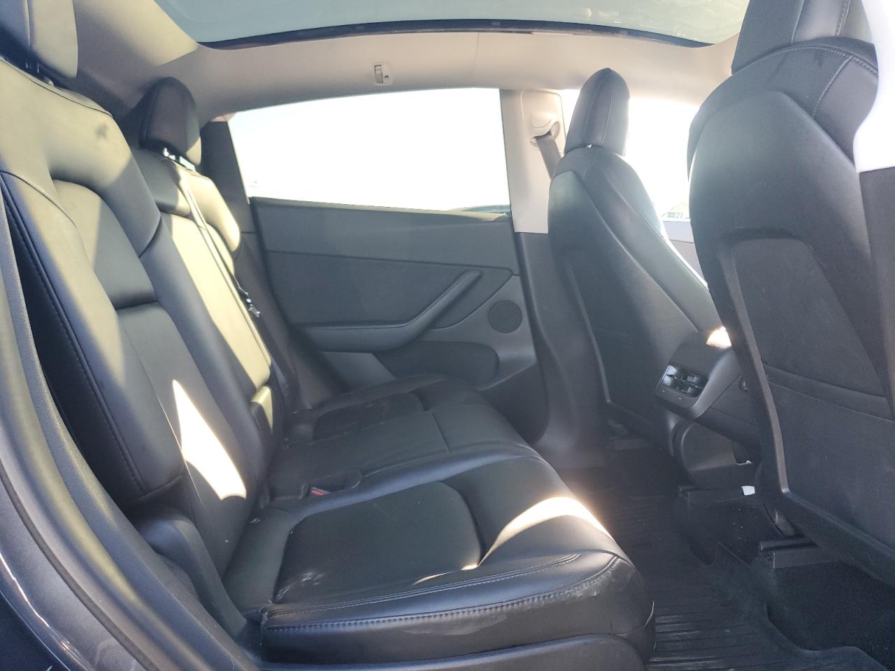 2021 Tesla Model Y VIN: 5YJYGAEE5MF180432 Lot: 87078315