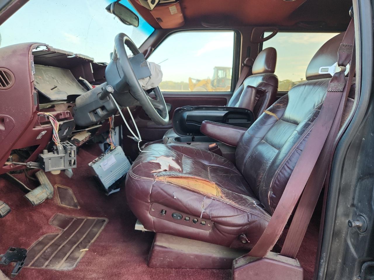 1998 Chevrolet Tahoe K1500 VIN: 1GNEK13R1WJ318252 Lot: 86267815