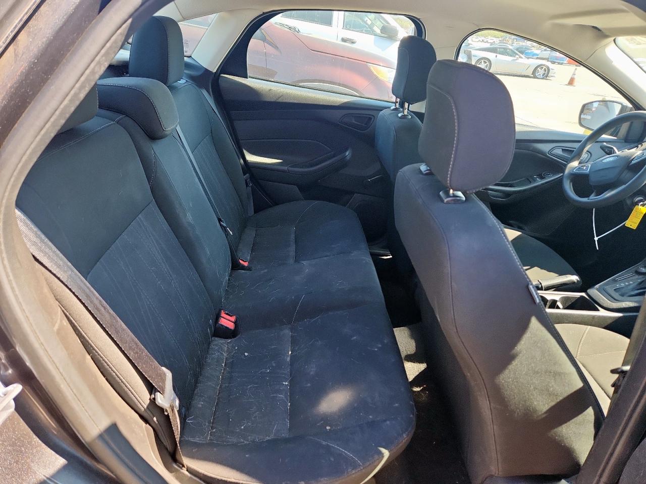 2018 Ford Focus S VIN: 1FADP3E22JL235949 Lot: 85296225