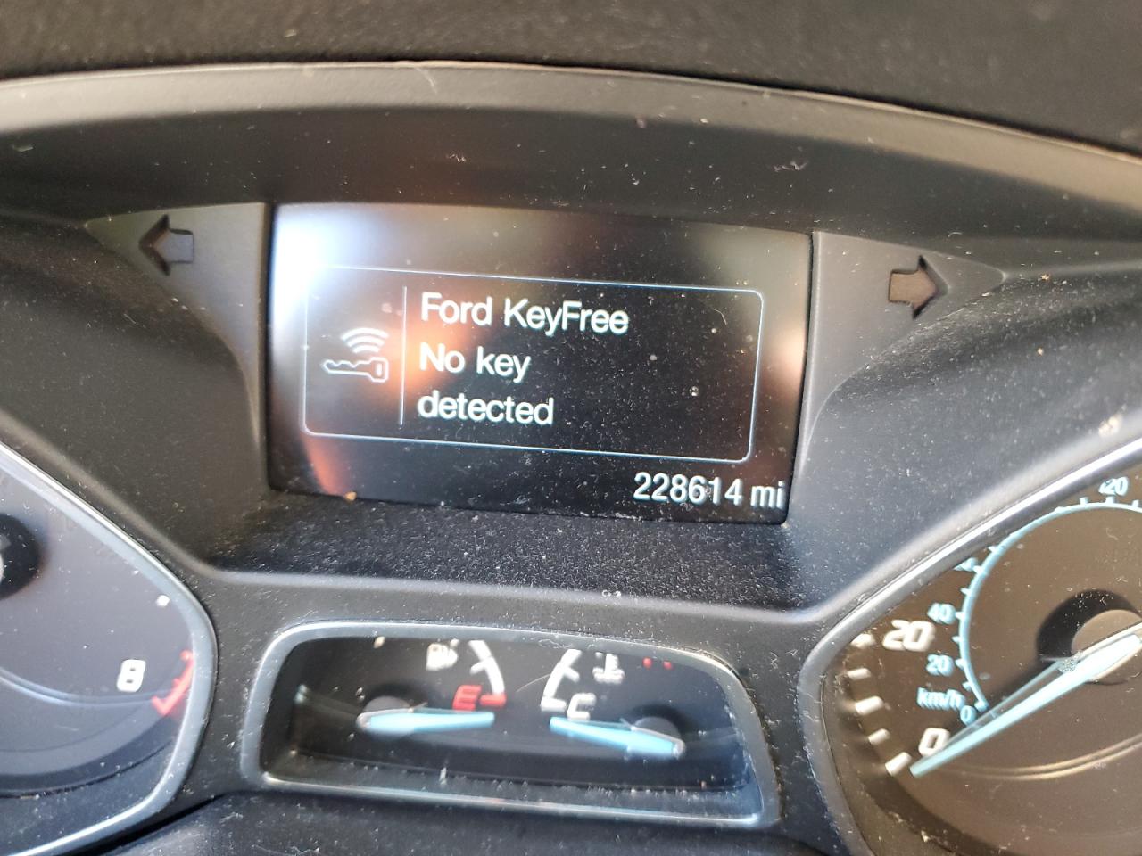 2014 Ford Escape Titanium VIN: 1FMCU9JX2EUE50391 Lot: 86174925