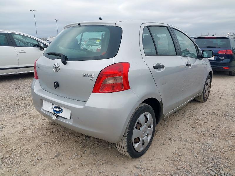 2006 TOYOTA YARIS T2 