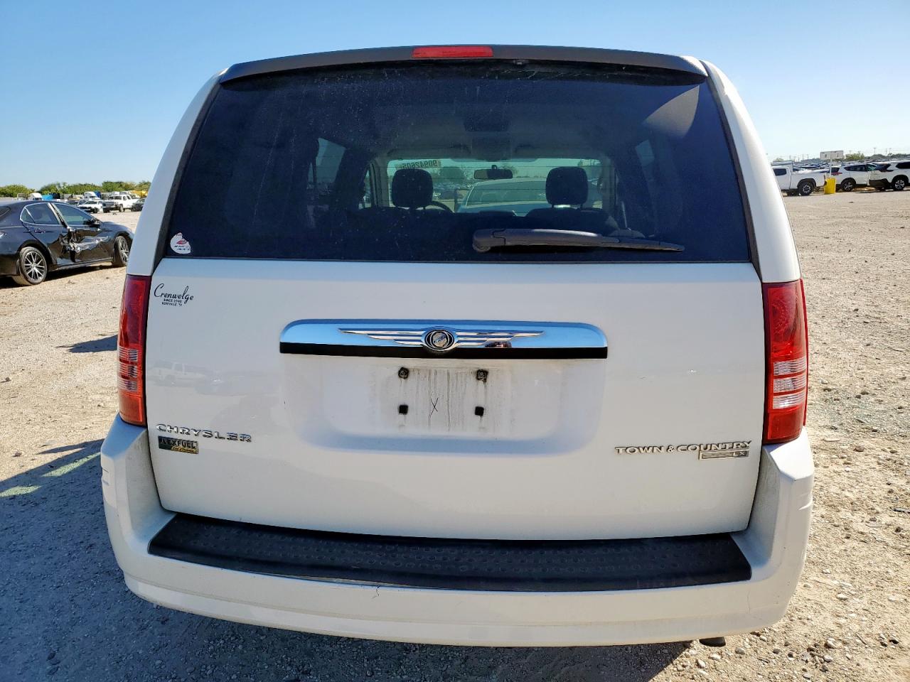 2010 Chrysler Town & Country Lx VIN: 2A4RR4DE1AR166247 Lot: 92593235