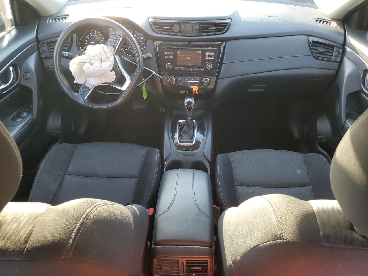 2017 Nissan Rogue S VIN: KNMAT2MTXHP522133 Lot: 84810545