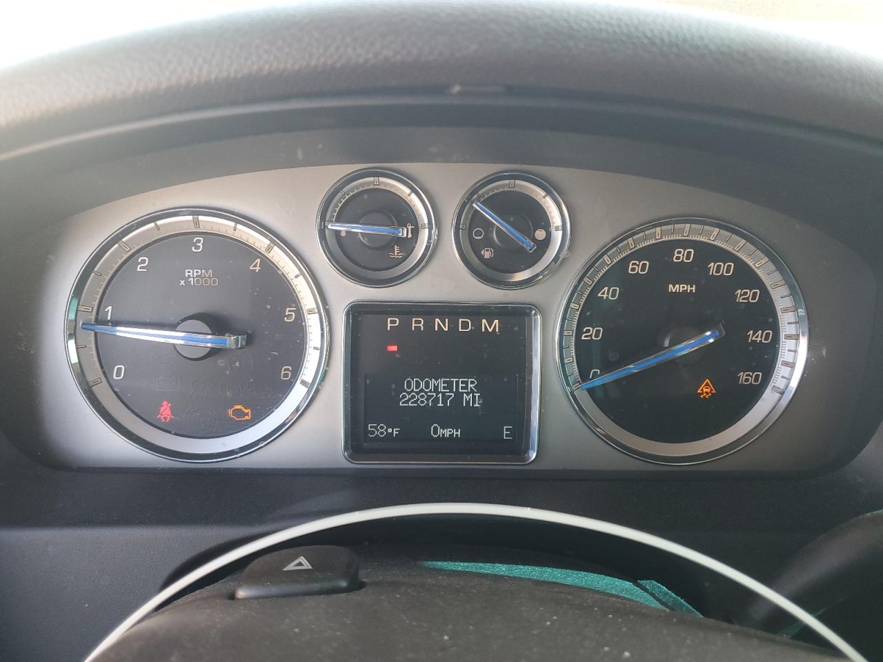 2009 Cadillac Escalade Luxury VIN: 1GYFC23269R183563 Lot: 82625895