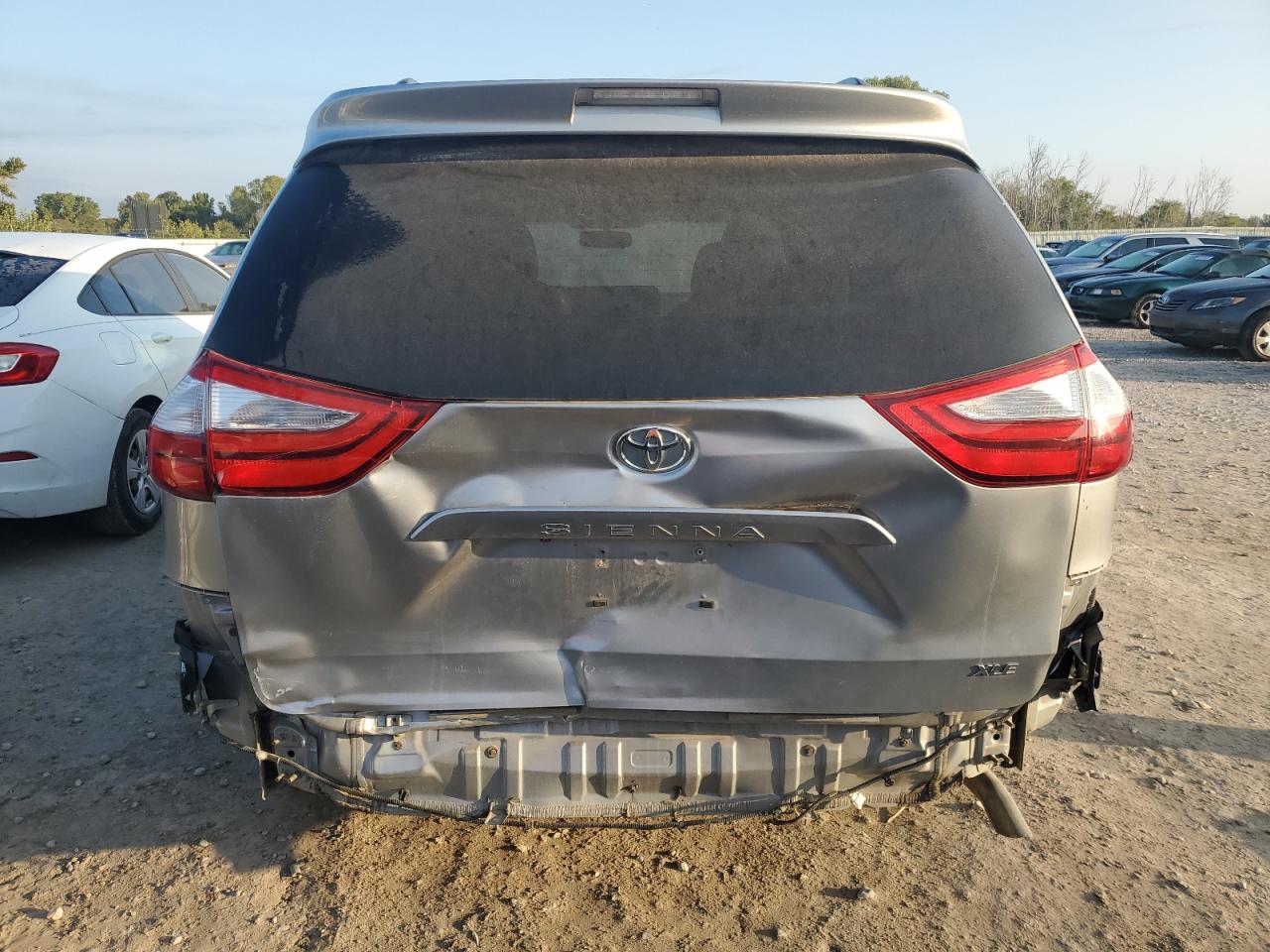2015 Toyota Sienna Xle VIN: 5TDYK3DC6FS656731 Lot: 85596415