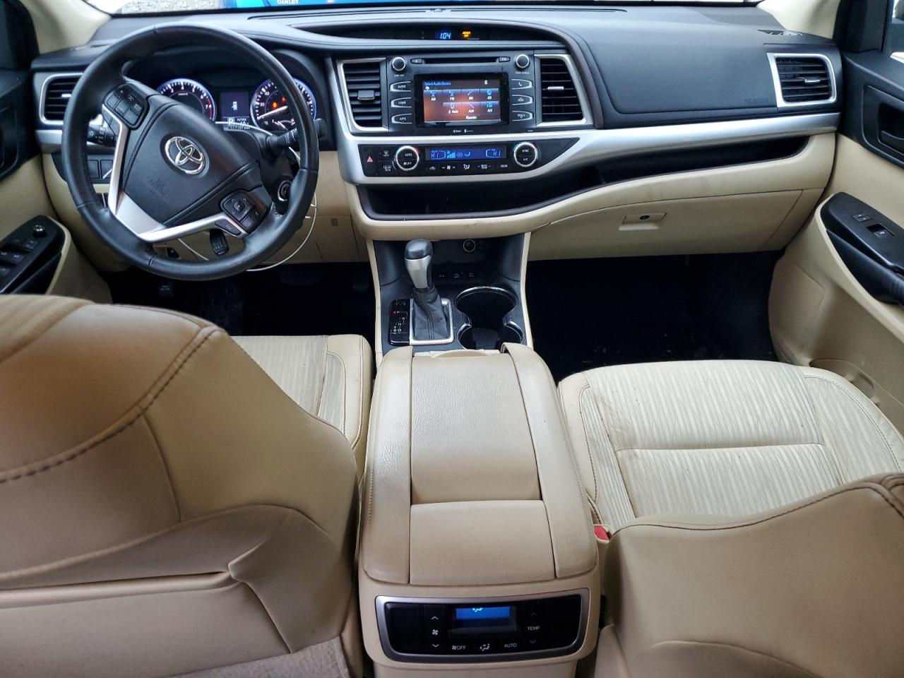 2014 Toyota Highlander Le VIN: 5TDBKRFH9ES020790 Lot: 82643785