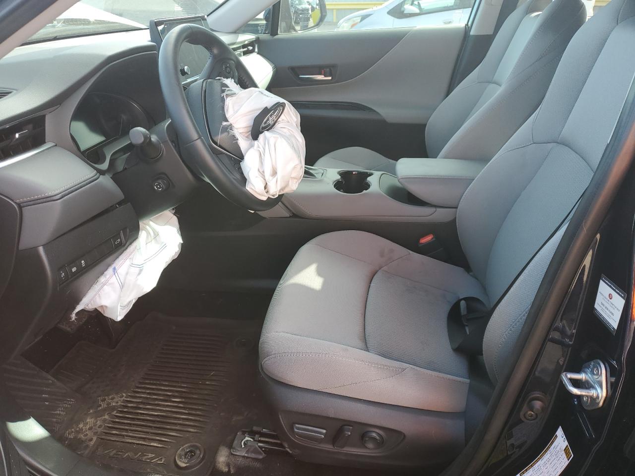 2024 Toyota Venza Le VIN: JTEAAAAH7RJ182620 Lot: 82319145