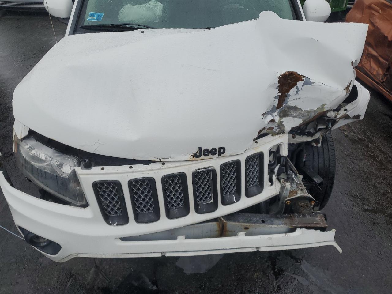 2014 Jeep Compass Latitude VIN: 1C4NJDEB3ED852430 Lot: 90653065