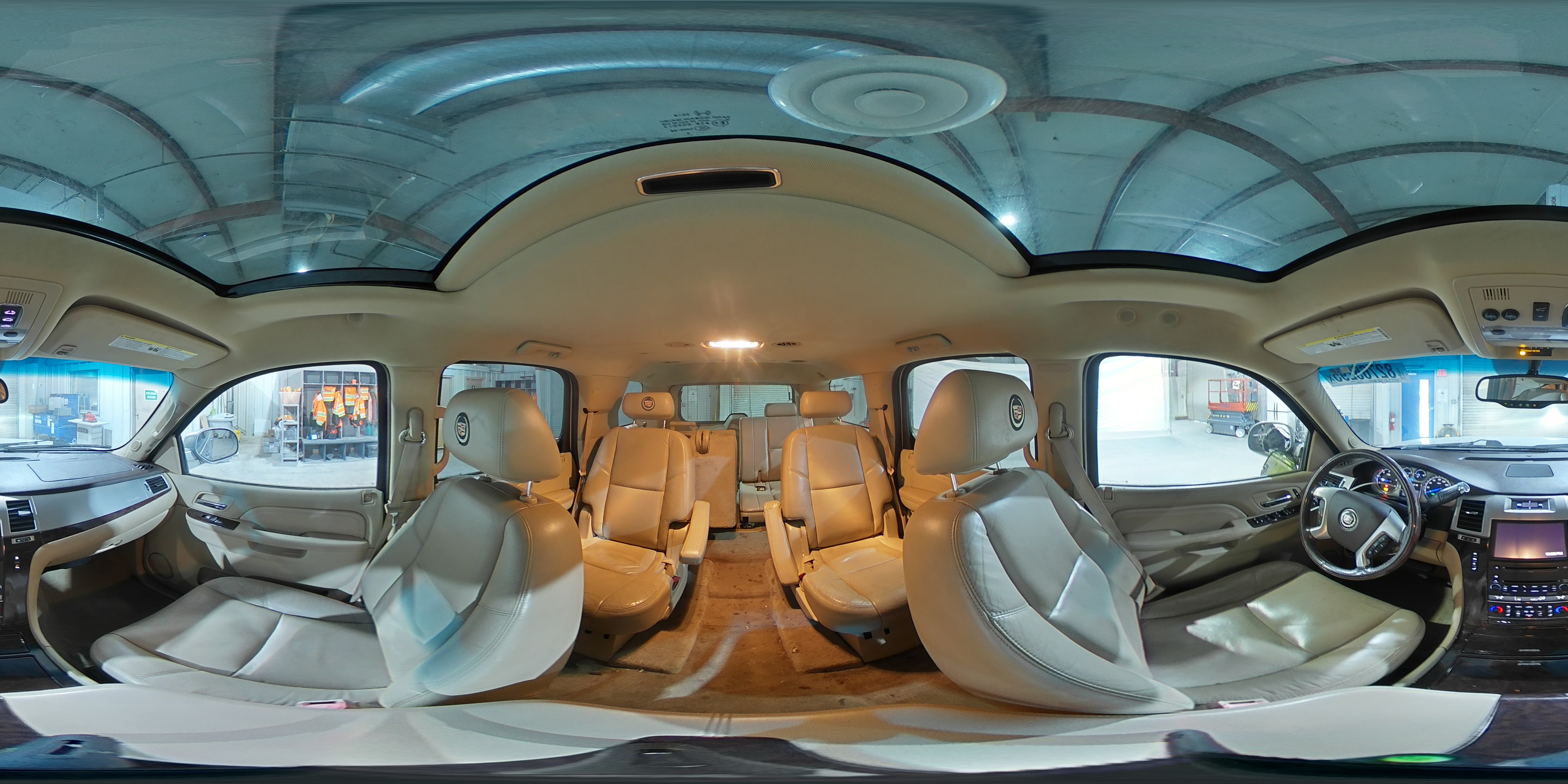 2010 Cadillac Escalade VIN: 1GYUKAEF2AR112367 Lot: 82765295