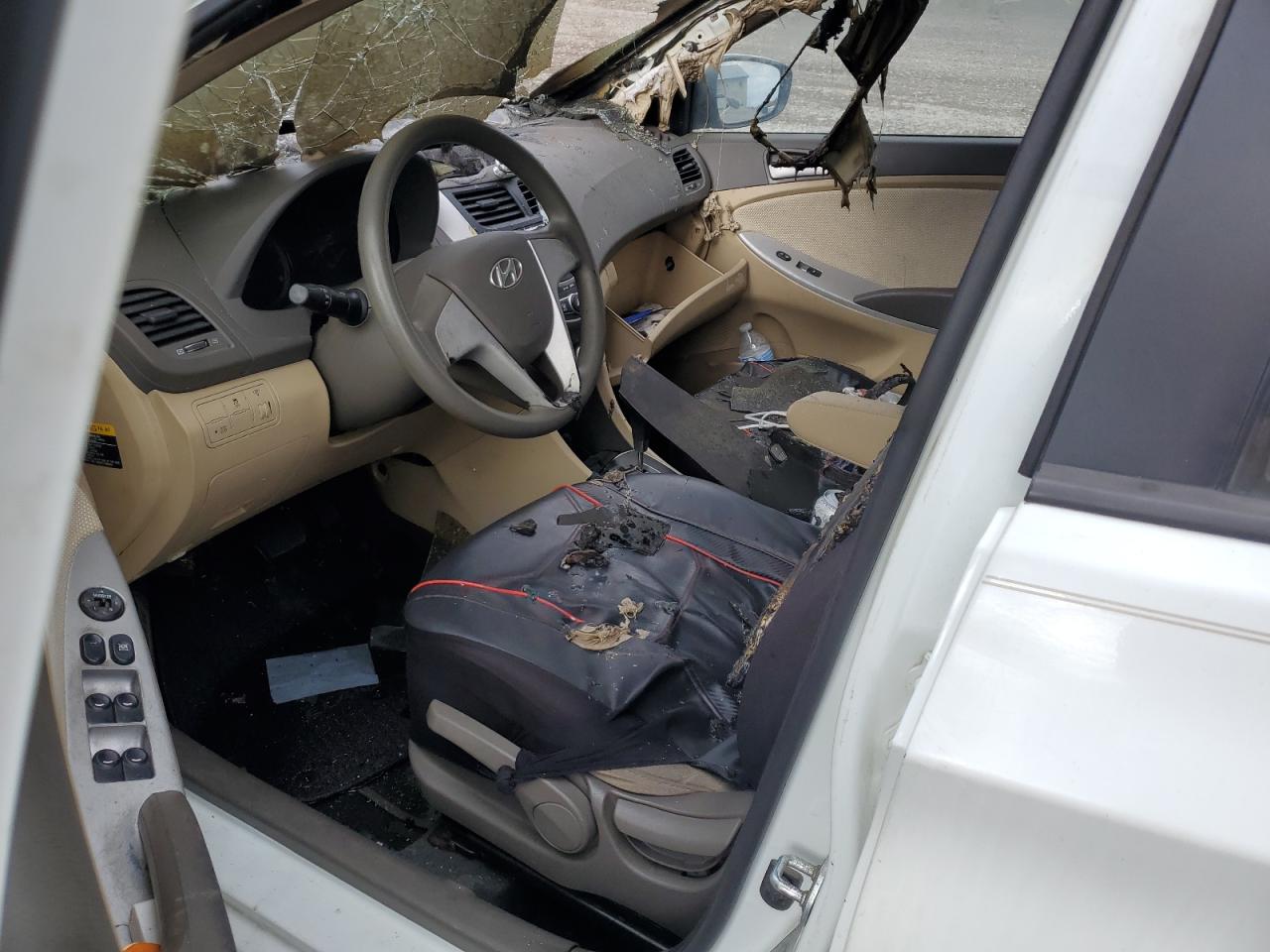 2013 Hyundai Accent Gls VIN: KMHCT4AE0DU369974 Lot: 87107325