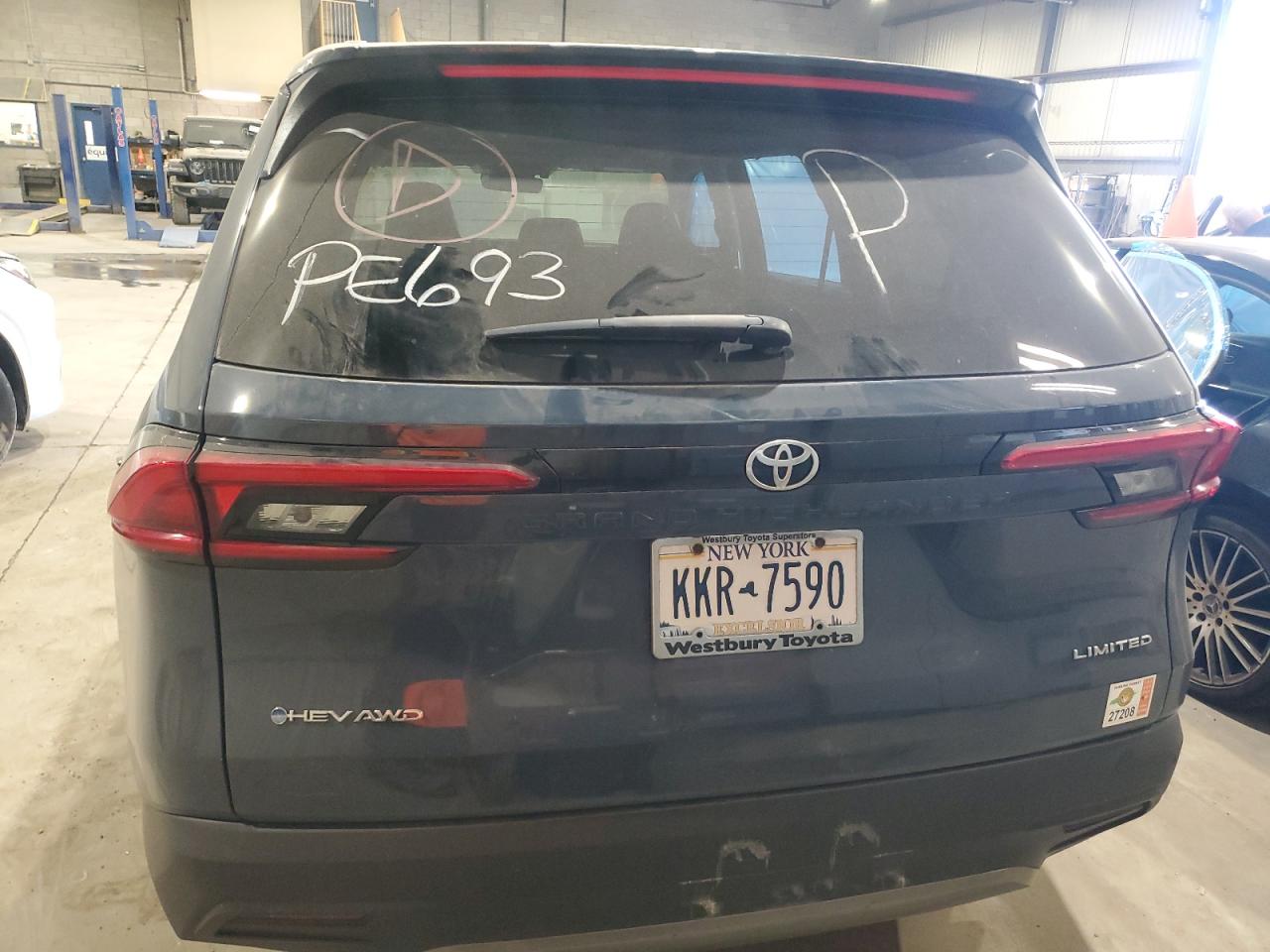 2024 Toyota Grand Highlander Xle VIN: 5TDACAB5XRS023807 Lot: 84006615