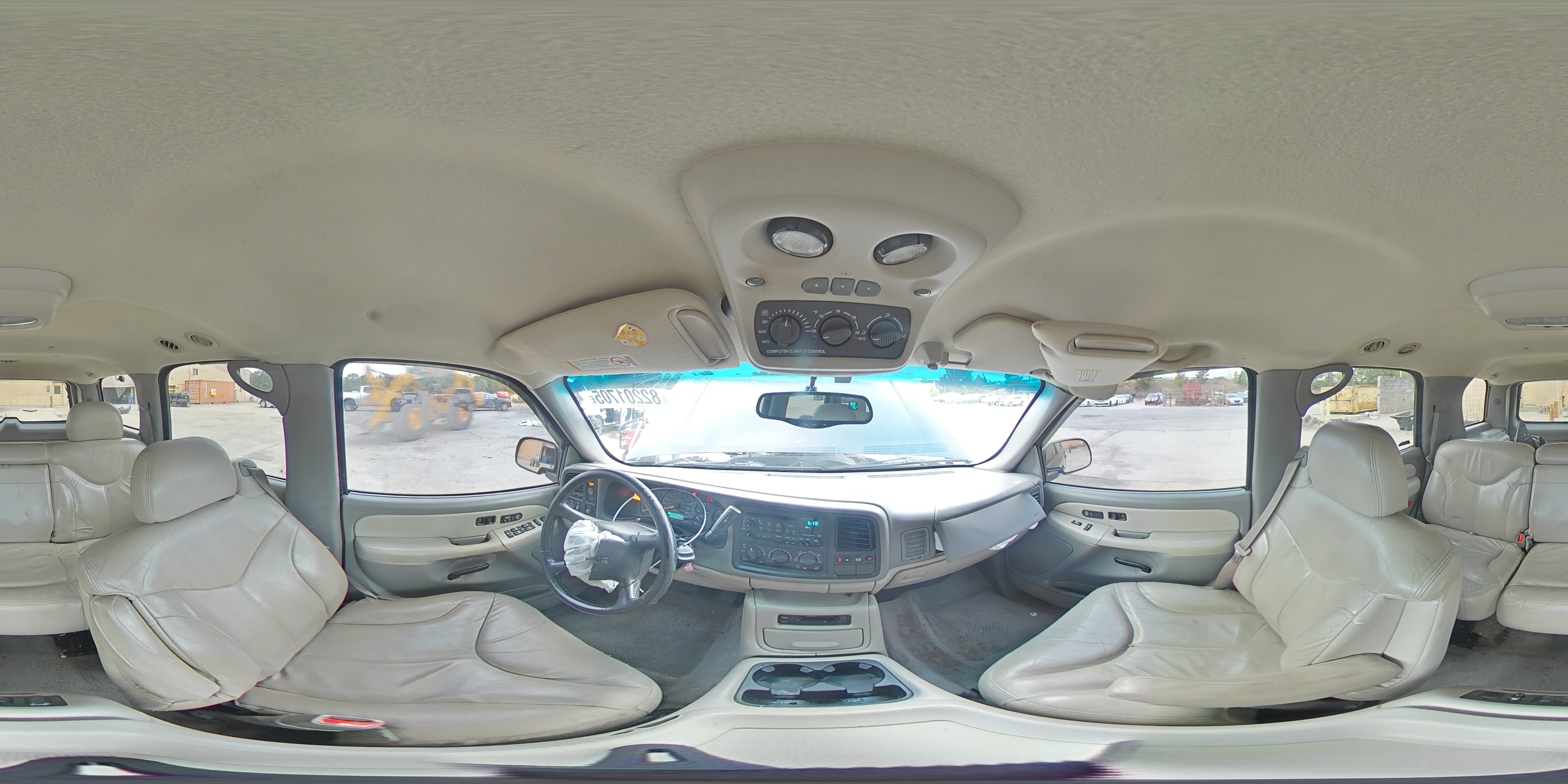 2000 GMC Yukon VIN: 1GKEC13T3YJ166838 Lot: 82201705