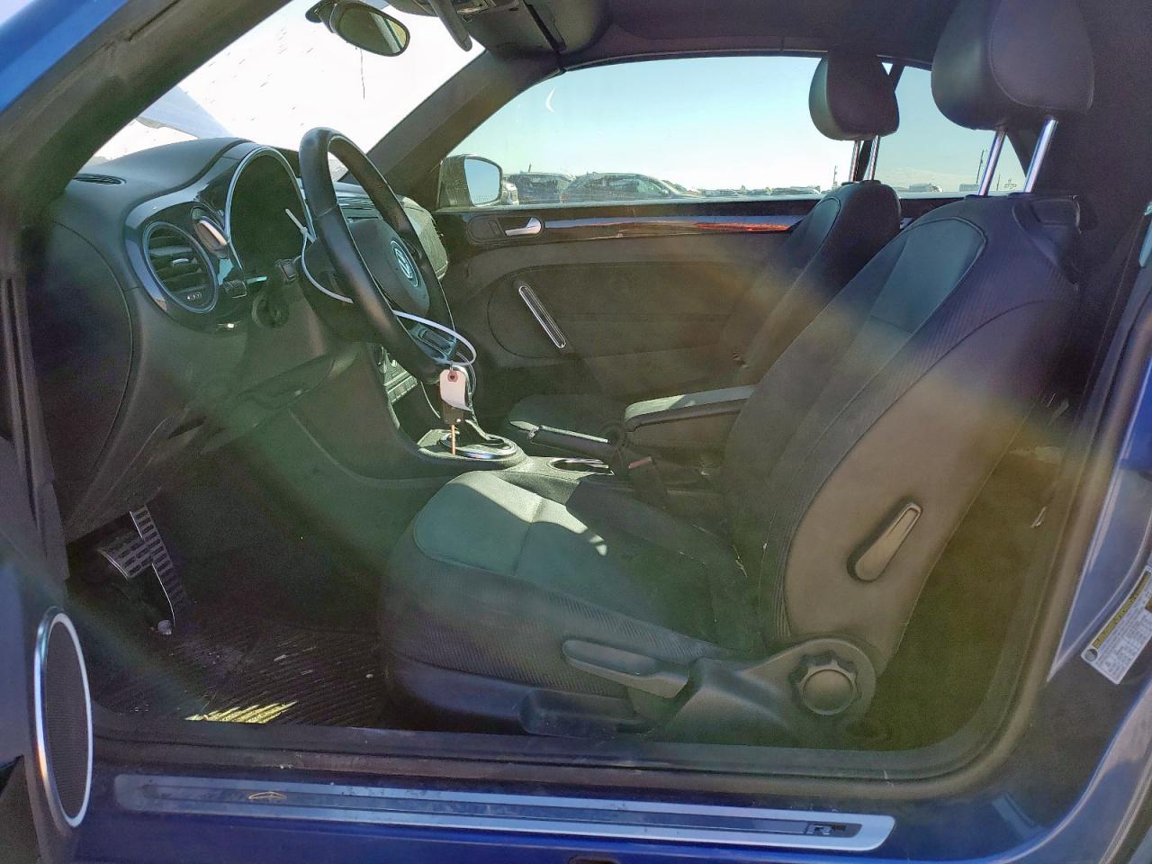 2014 Volkswagen Beetle Turbo VIN: 3VW7S7AT4EM806564 Lot: 84381215