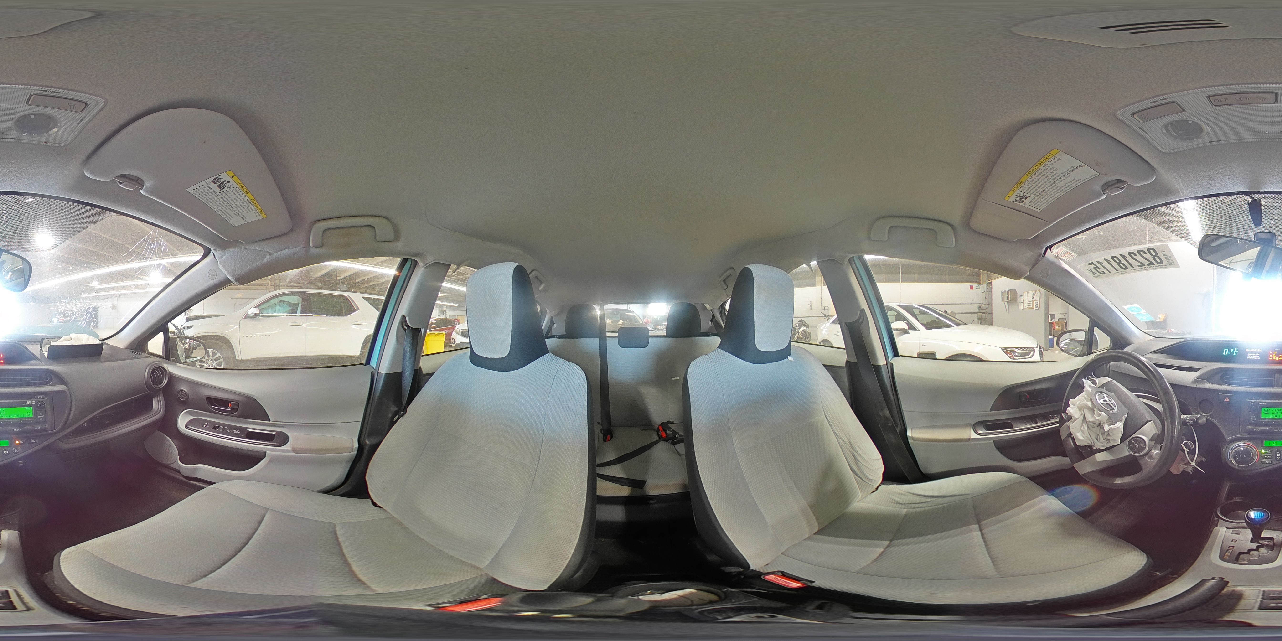 2013 Toyota Prius C VIN: JTDKDTB30D1053979 Lot: 82218115