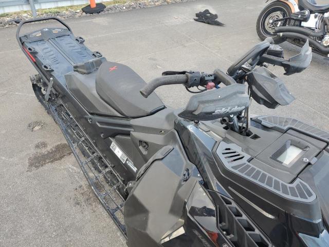 2024 SKIDOO SUMMIT X  