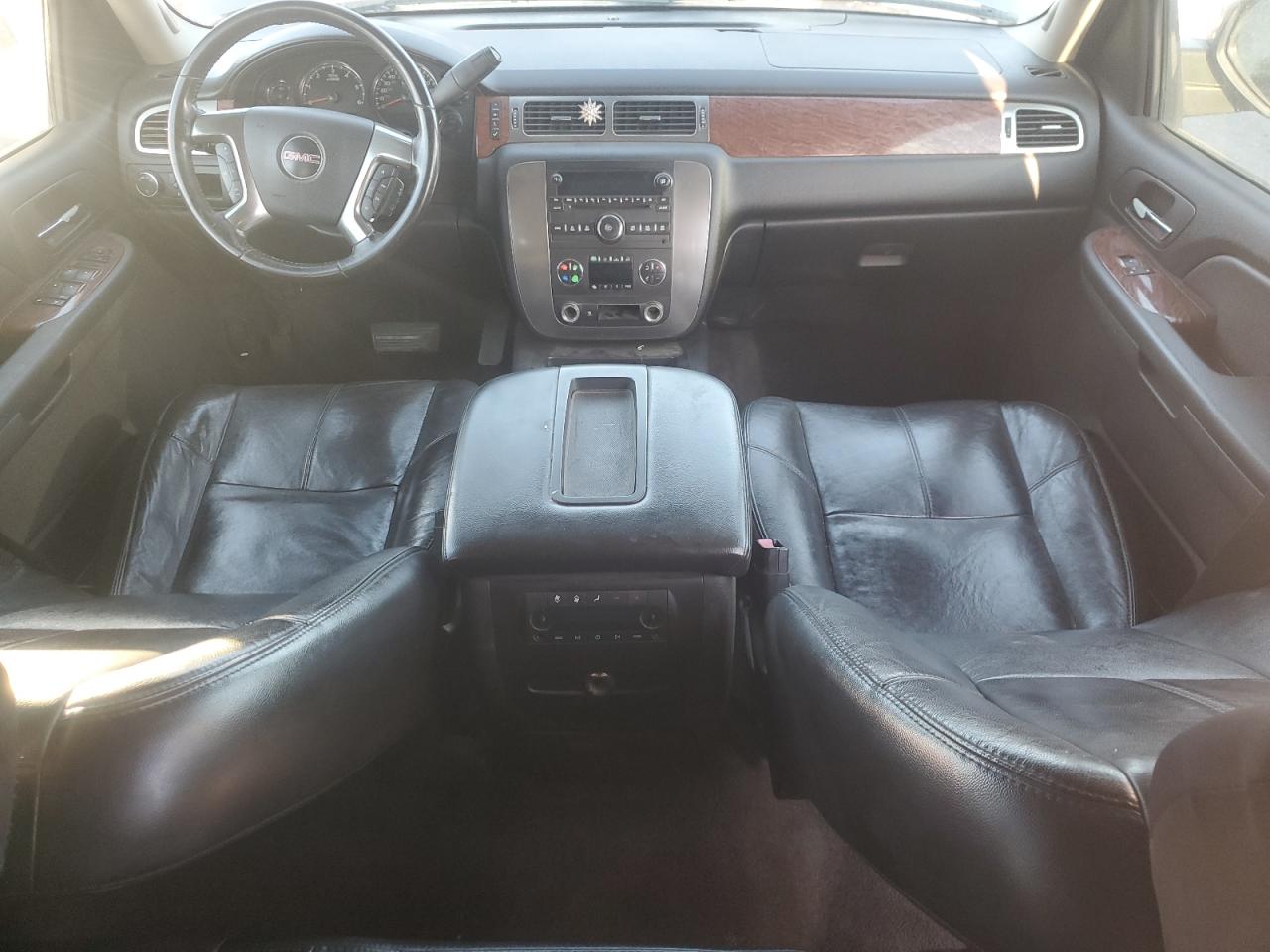 2007 GMC Yukon Xl C1500 VIN: 1GKFC16067J193102 Lot: 85354185