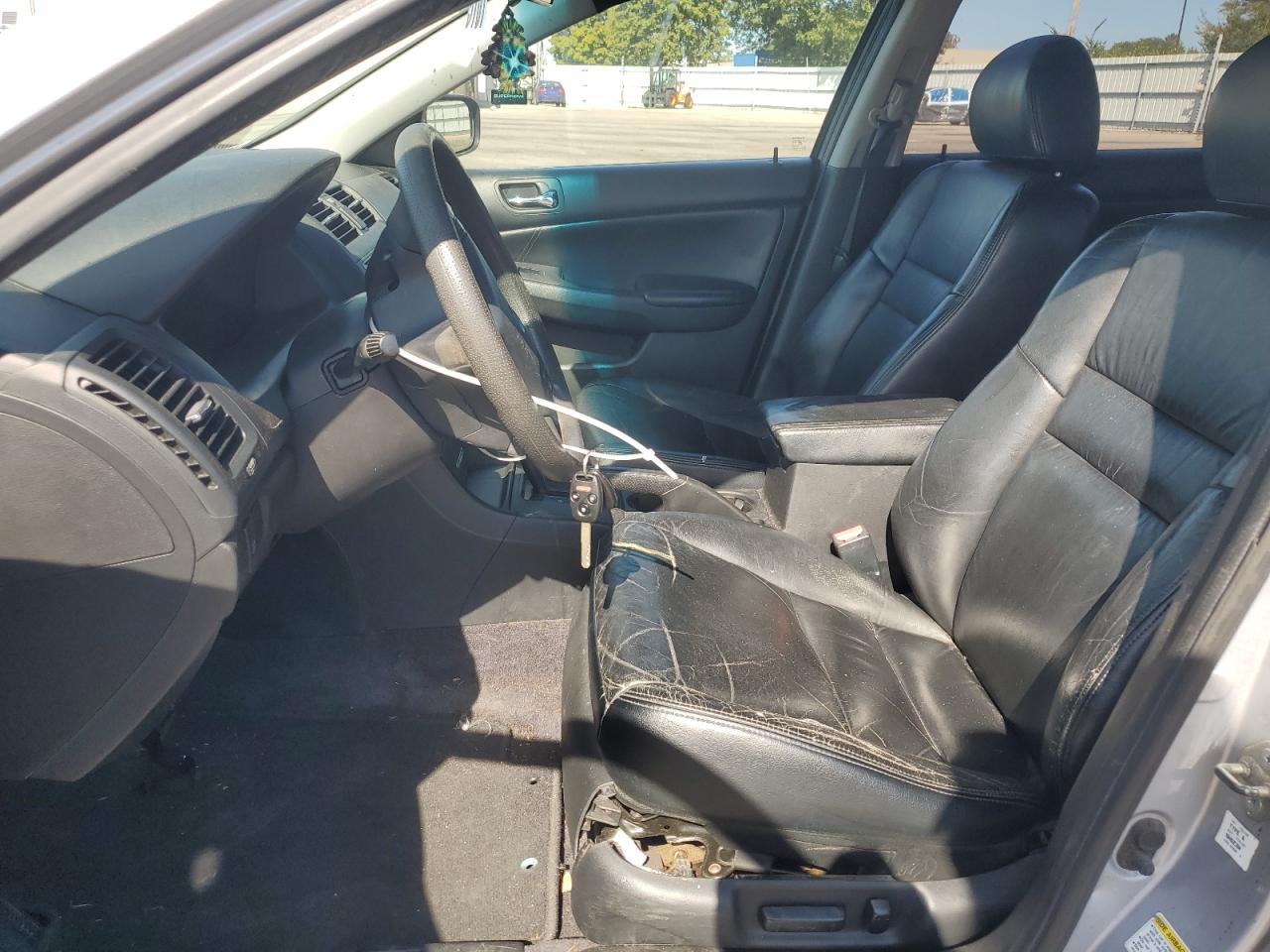 2004 Honda Accord Lx VIN: 1HGCM66354A102014 Lot: 84808265