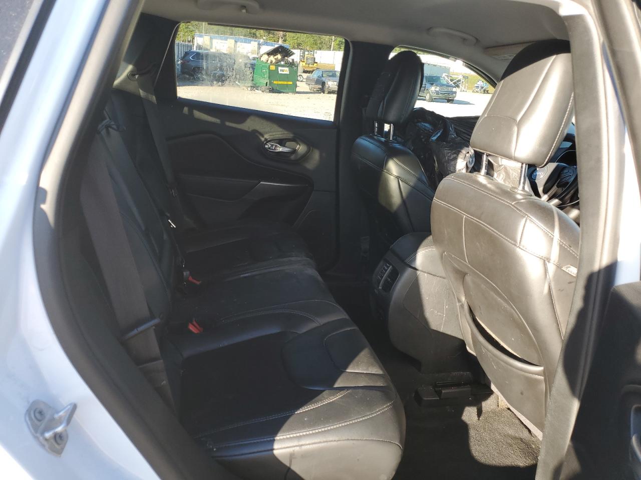 2019 Jeep Cherokee Latitude Plus VIN: 1C4PJLLB5KD420374 Lot: 89678325