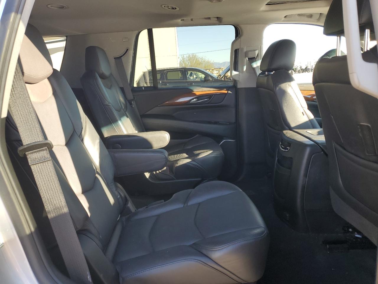 2018 Cadillac Escalade Luxury VIN: 1GYS3BKJ1JR181232 Lot: 86900555