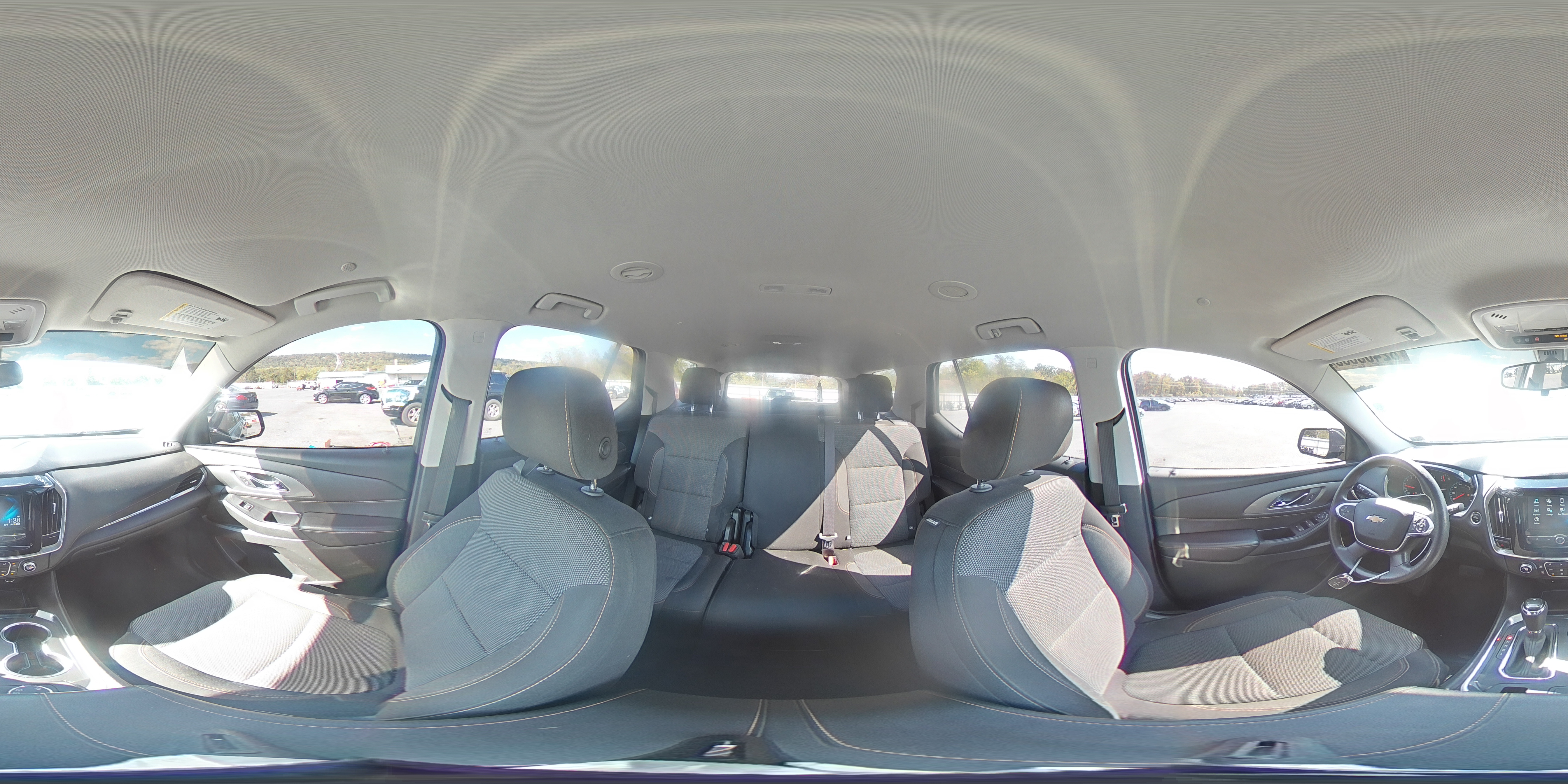 2018 Chevrolet Traverse Ls VIN: 1GNEVFKW0JJ196889 Lot: 82408665