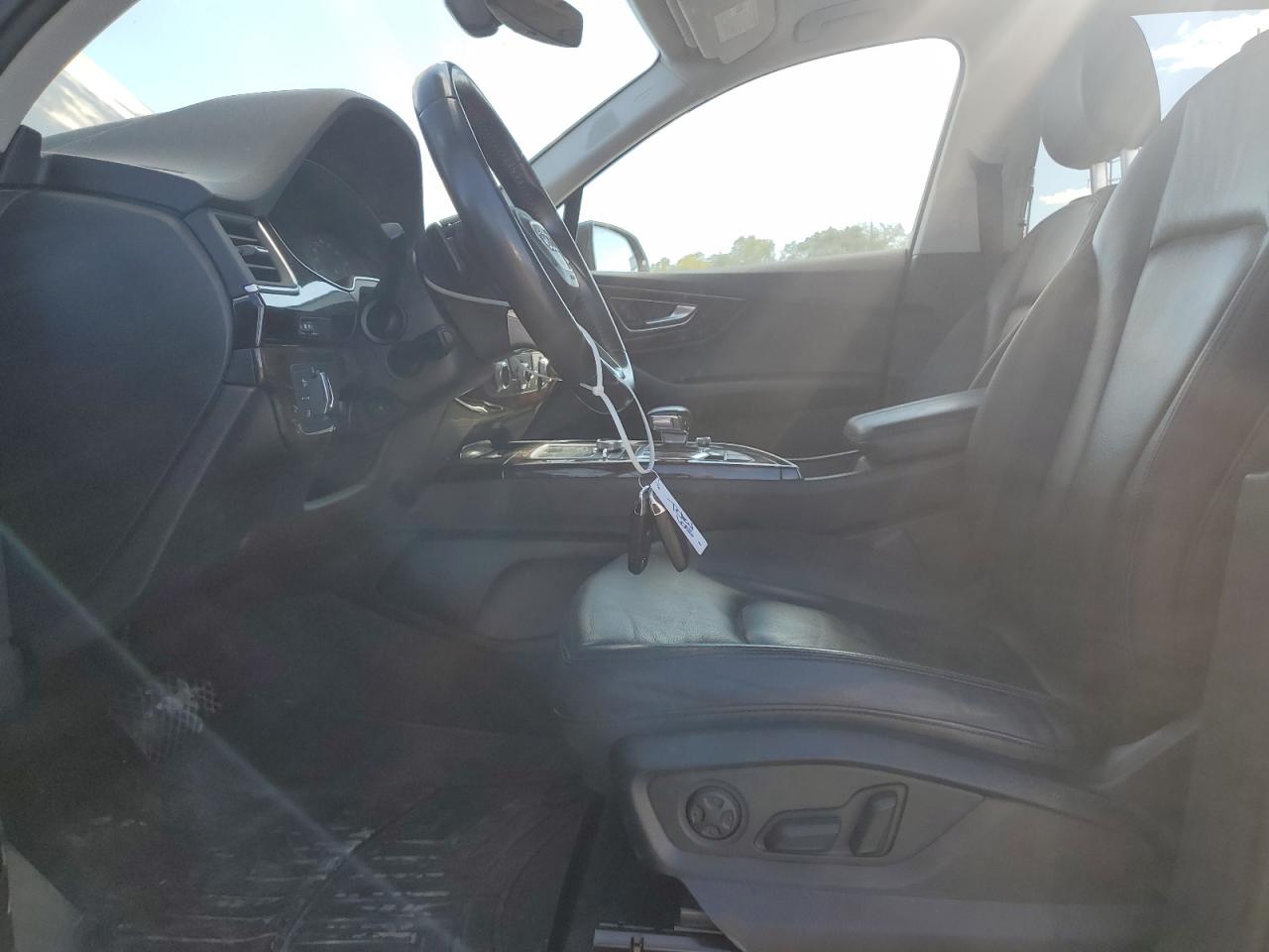 2018 Audi Q7 Premium Plus VIN: WA1LAAF72JD018587 Lot: 82397905