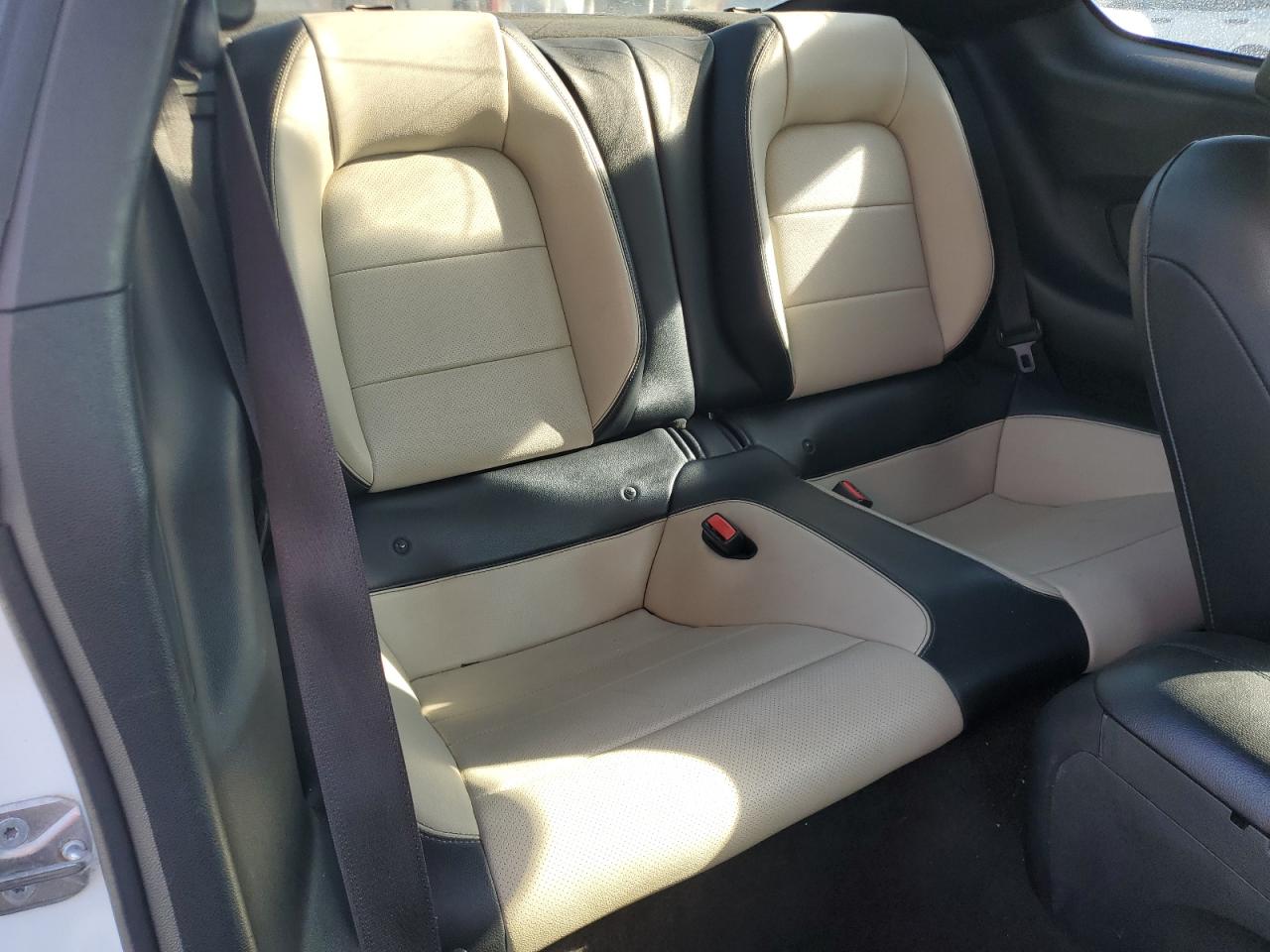 2015 Ford Mustang VIN: 1FA6P8TH1F5418641 Lot: 85105865