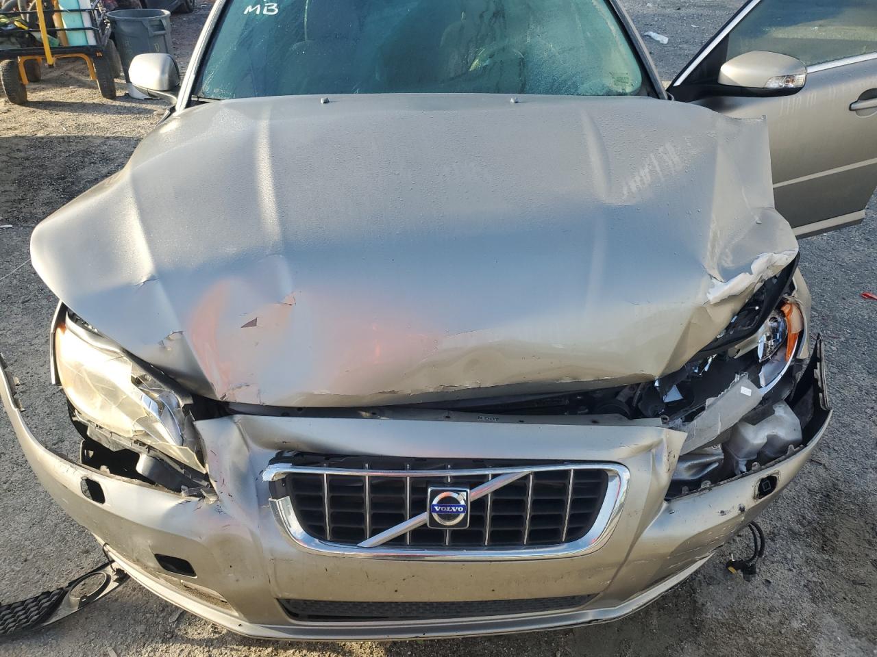 2008 Volvo V70 3.2 VIN: YV1BW982381008515 Lot: 85698915