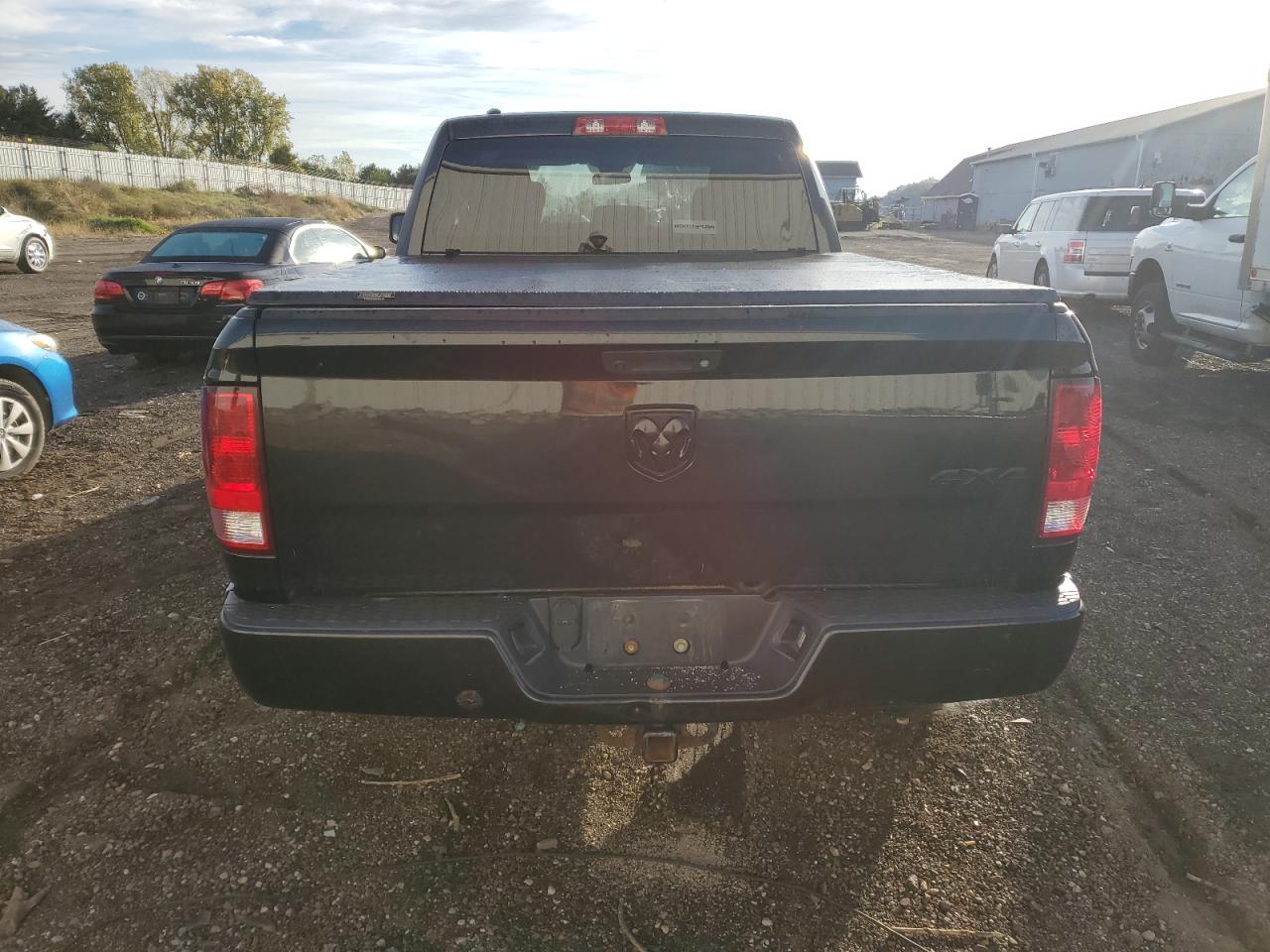 2018 Ram 1500 St VIN: 1C6RR7FT7JS328732 Lot: 82295085