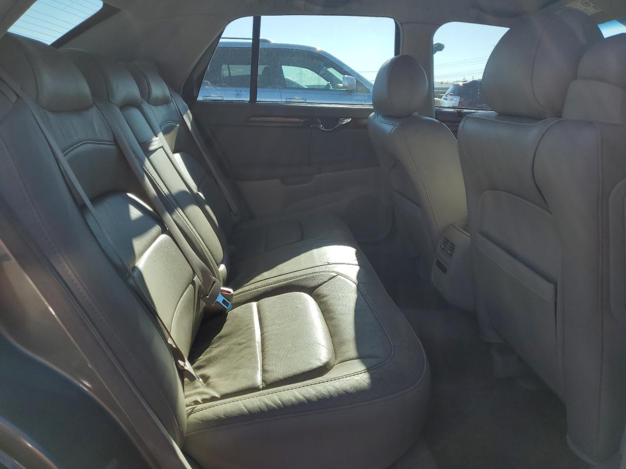 2005 Cadillac Deville VIN: 1G6KD54Y35U233822 Lot: 85523905