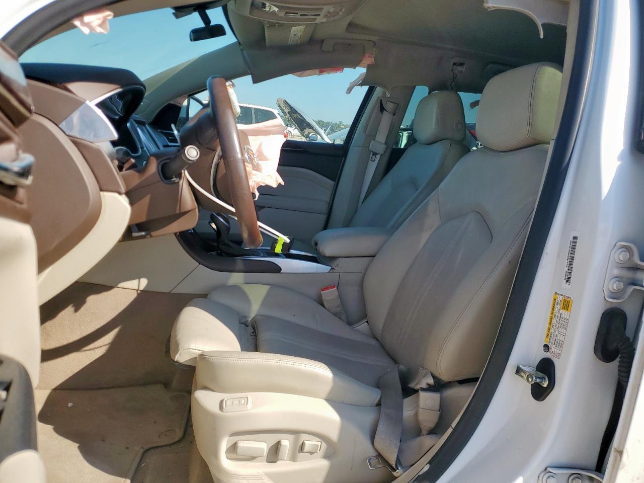 2014 Cadillac Srx Luxury Collection VIN: 3GYFNBE37ES526744 Lot: 86095215