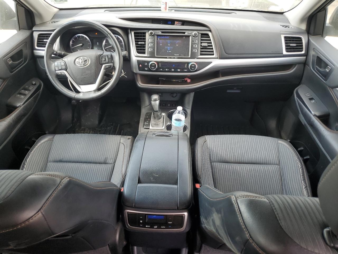 2016 Toyota Highlander Le VIN: 5TDBKRFH2GS227816 Lot: 84895255