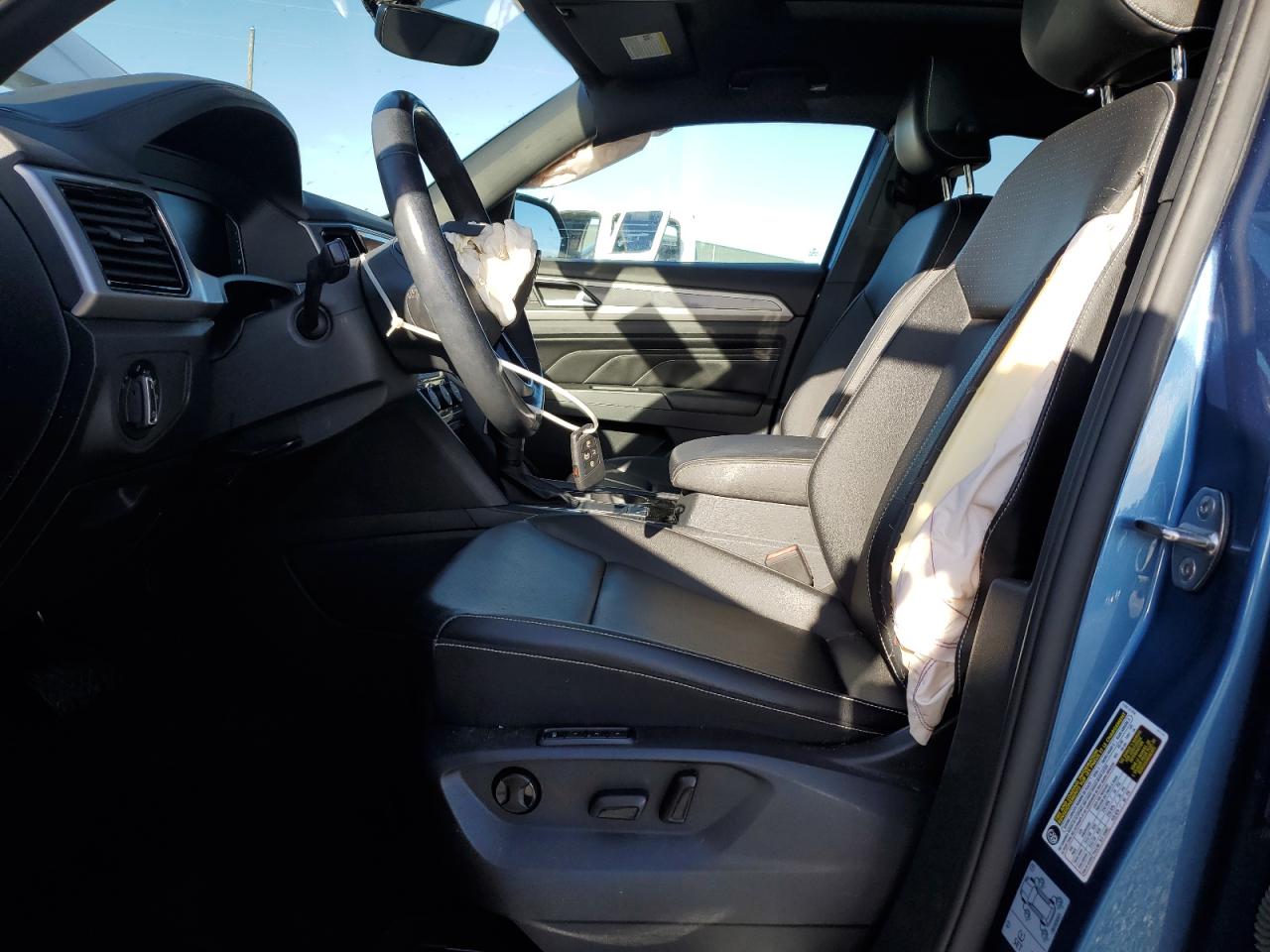 2020 Volkswagen Atlas Cross Sport Sel VIN: 1V2EE2CA3LC221701 Lot: 84774205