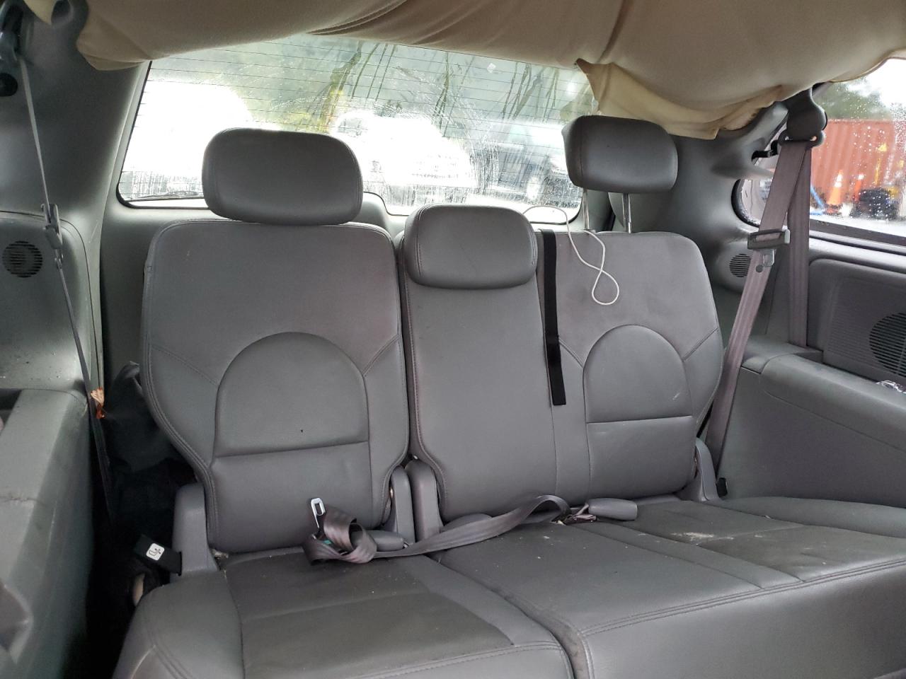 2005 Chrysler Town & Country Limited VIN: 2C8GP64L35R508105 Lot: 82533385